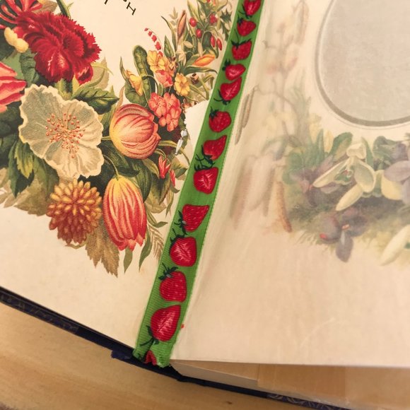 Language of Flowers Photo Album Die-Cut Pages Victorian Style 1992 Higton REPAIR - Picture 4 of 10